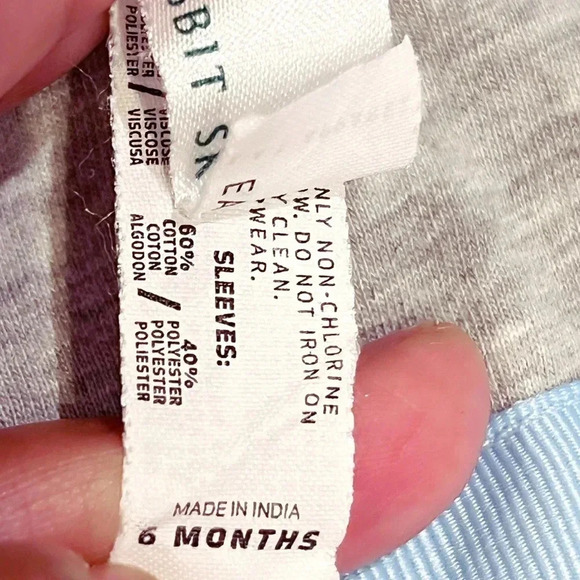 2 Chicago Cubs Rabbit Skins Infant Baby Bodysuit Red Gray Blue 6 Months Soft EUC - Picture 4 of 6